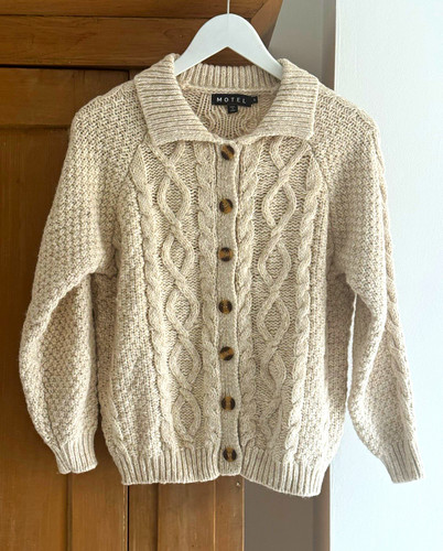 Motel beige cable knit - beige, button