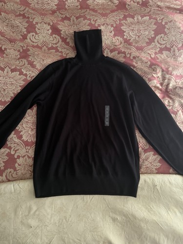 Uniqlo black 100 merino - uniqlo,